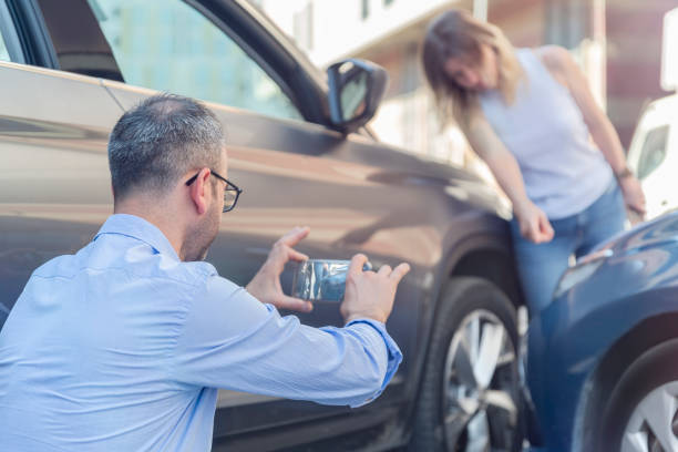 Professional Full Coverage Car Insurance technician working in Marshall, AR